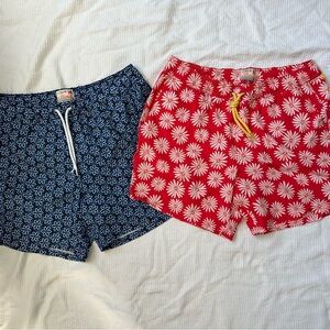 LOT of 2 Pairs Men's J. Crew Red and Blue Floral Men's Swim Trunks Size Large
